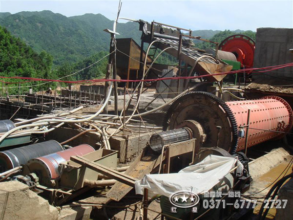 稀土礦磁選機客戶現(xiàn)場