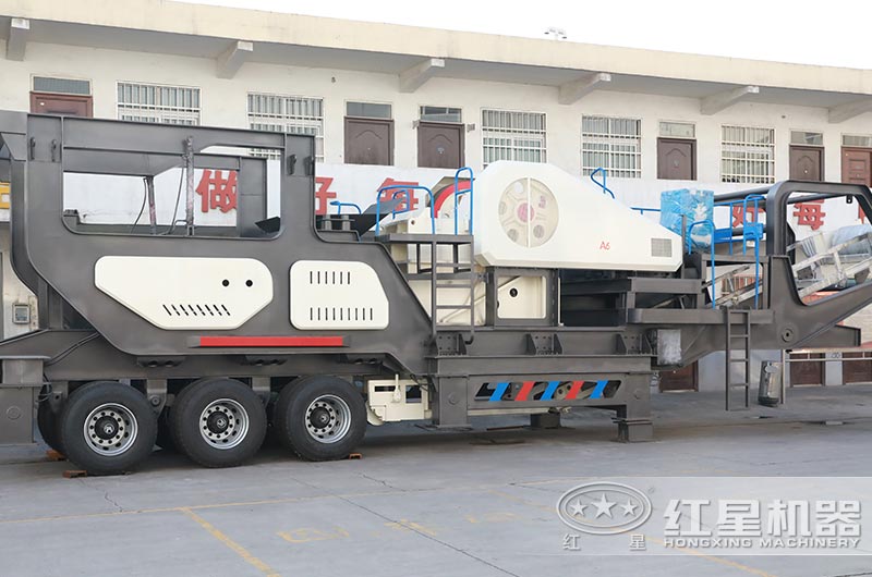 移動(dòng)碎石機(jī)圖片