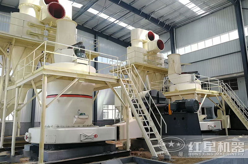 立磨機(jī)工作現(xiàn)場(chǎng)實(shí)拍圖