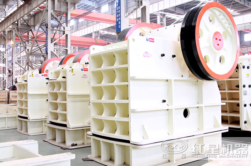 鄂式電石破碎機圖片