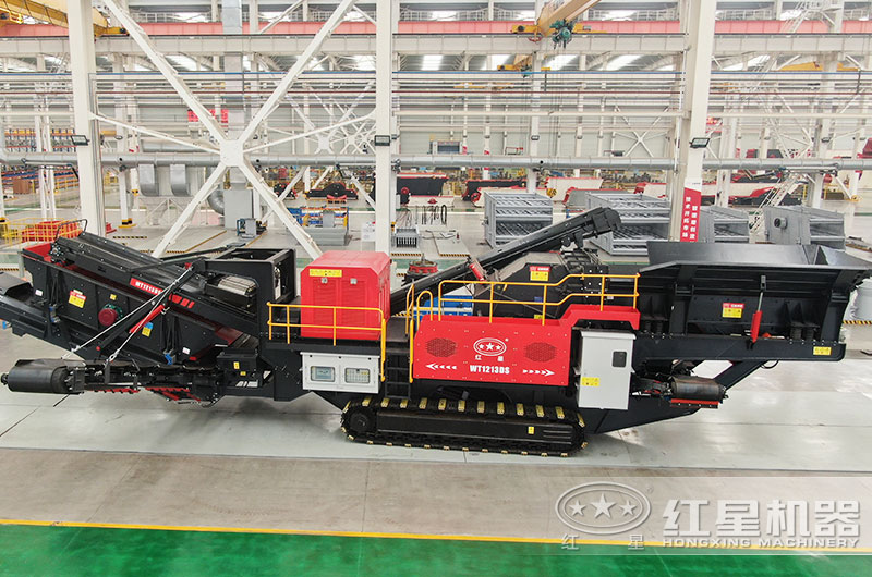 移動(dòng)履帶碎石機(jī)圖片 移動(dòng)履帶碎石機(jī)圖片