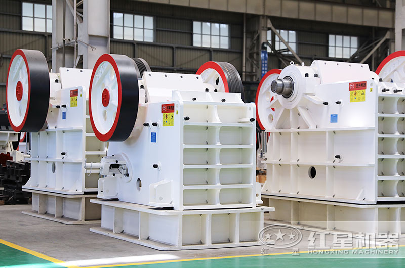 凝灰?guī)r破碎機圖片 凝灰?guī)r破碎機圖片