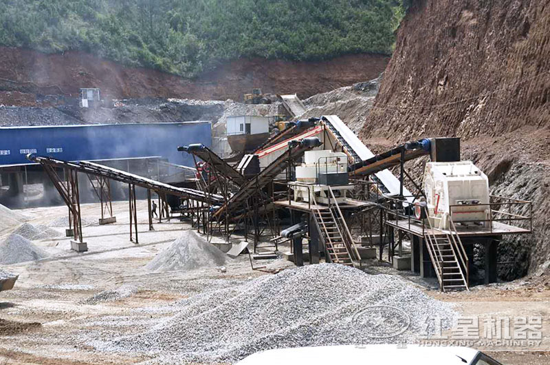 河北客戶時產(chǎn)300噸的制砂生產(chǎn)線