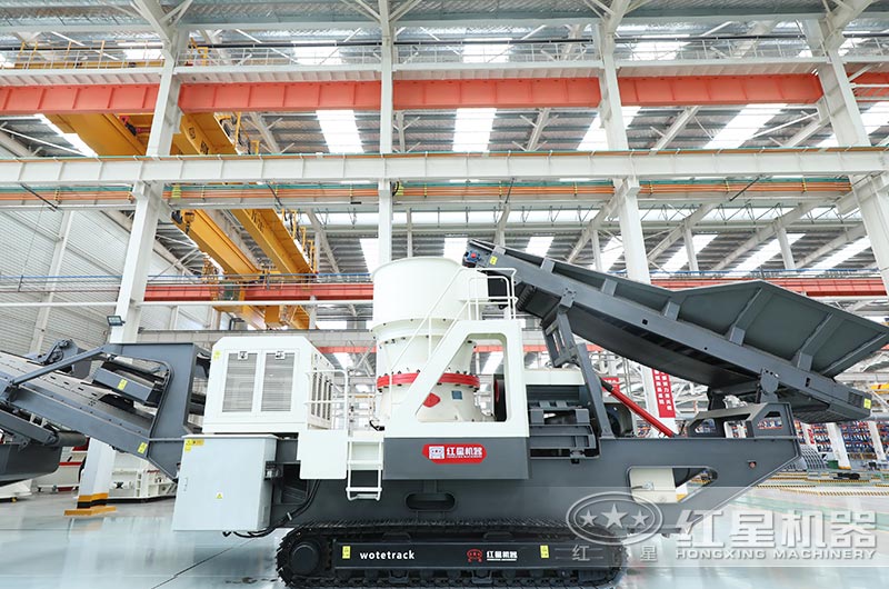 移動(dòng)履帶碎石機(jī)圖片(單缸圓錐破) 移動(dòng)履帶碎石機(jī)圖片(單缸圓錐破)