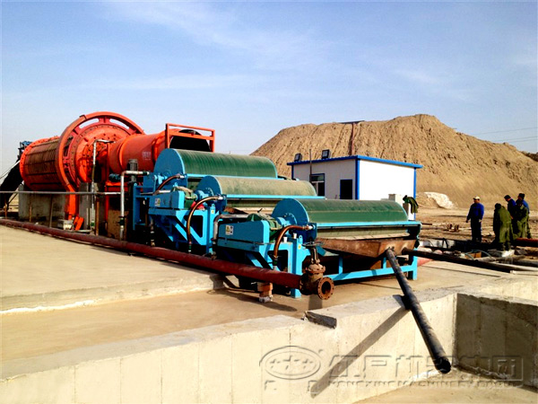 高強(qiáng)磁磁選機(jī)現(xiàn)場圖 高強(qiáng)磁磁選機(jī)現(xiàn)場圖