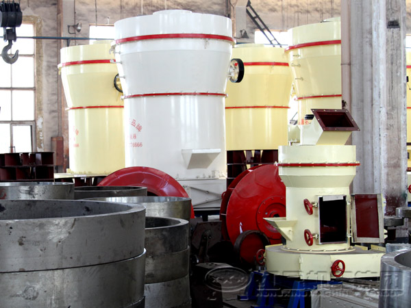 磨粉機(jī)生產(chǎn)車間 磨粉機(jī)生產(chǎn)車間