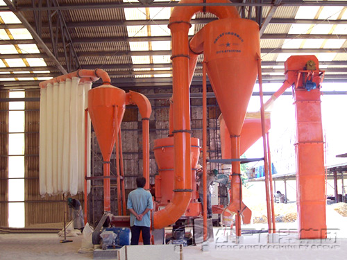 陶瓷磨粉機(jī)客戶現(xiàn)場(chǎng)