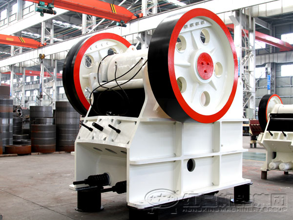 河南德版顎式破碎機