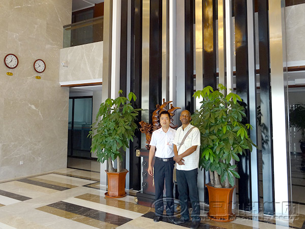 立式復(fù)合破碎機(jī)廠家