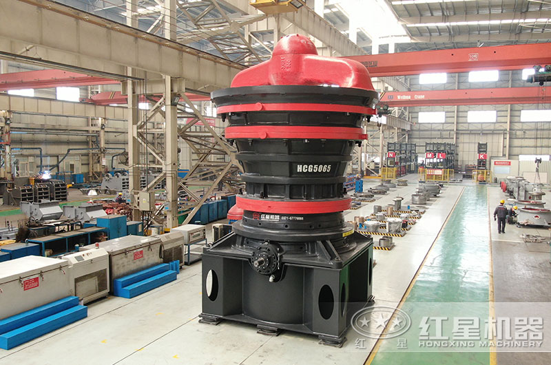 旋回破碎機(jī)圖片 旋回破碎機(jī)圖片