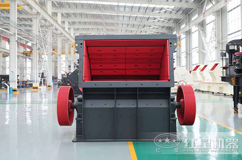 臥式反擊破碎機(jī)圖片 臥式反擊破碎機(jī)圖片