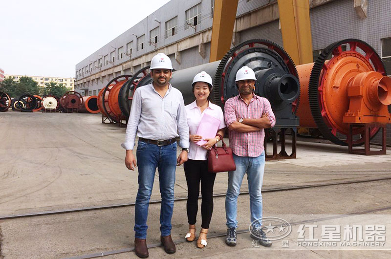 用戶來廠考察設(shè)備