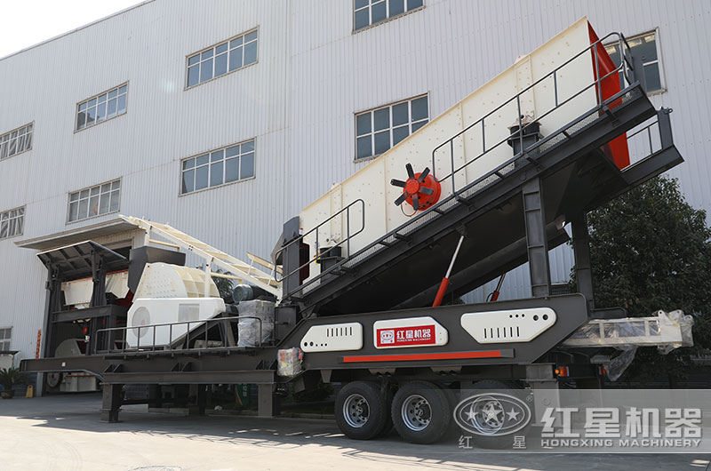 移動(dòng)式錘式破碎機(jī)圖片