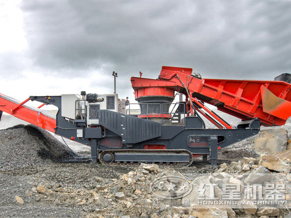 紅星機(jī)器移動(dòng)破碎站現(xiàn)場(chǎng)圖 紅星機(jī)器移動(dòng)破碎站現(xiàn)場(chǎng)圖