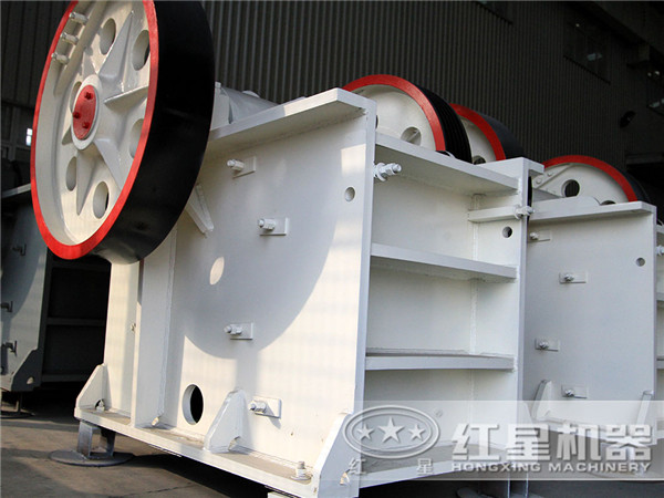57鄂式破碎機