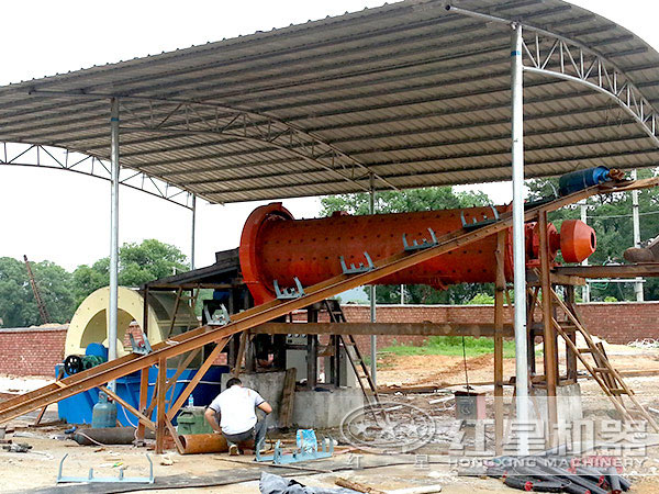 球磨機現(xiàn)場維護圖 球磨機現(xiàn)場維護圖