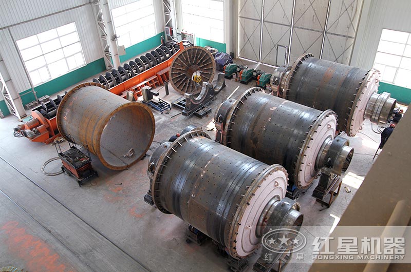 球磨機(jī)生產(chǎn)車(chē)間 球磨機(jī)生產(chǎn)車(chē)間