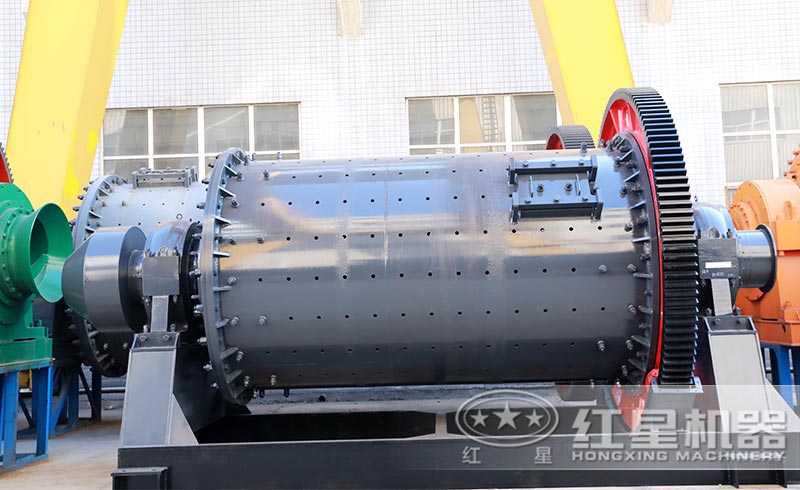 大型球磨機(jī)圖片 大型球磨機(jī)圖片