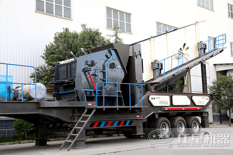 車載流動(dòng)反擊式破碎機(jī)