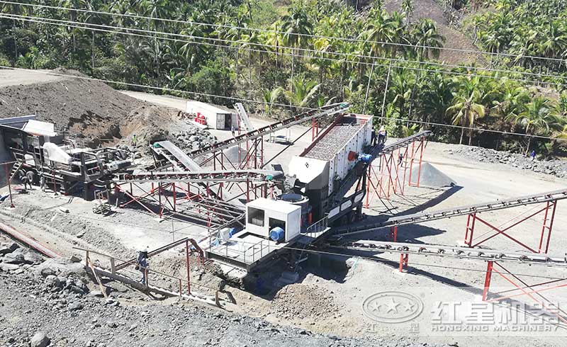 車載流動(dòng)磨沙機(jī)作業(yè)現(xiàn)場(chǎng)