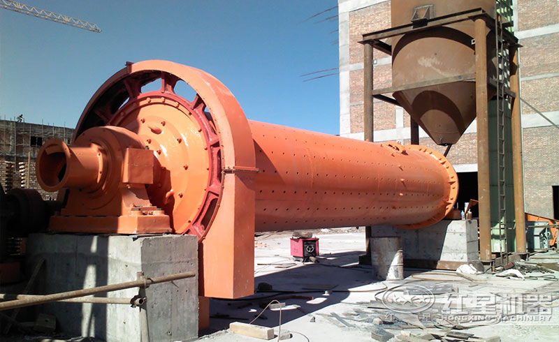 100噸小型球磨機(jī)細(xì)節(jié)展示