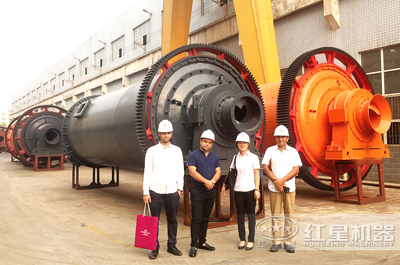 客戶參觀紅星機器廠區(qū)