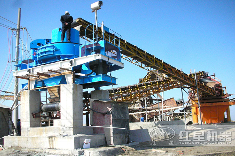 人工制砂機(jī)作業(yè)現(xiàn)場