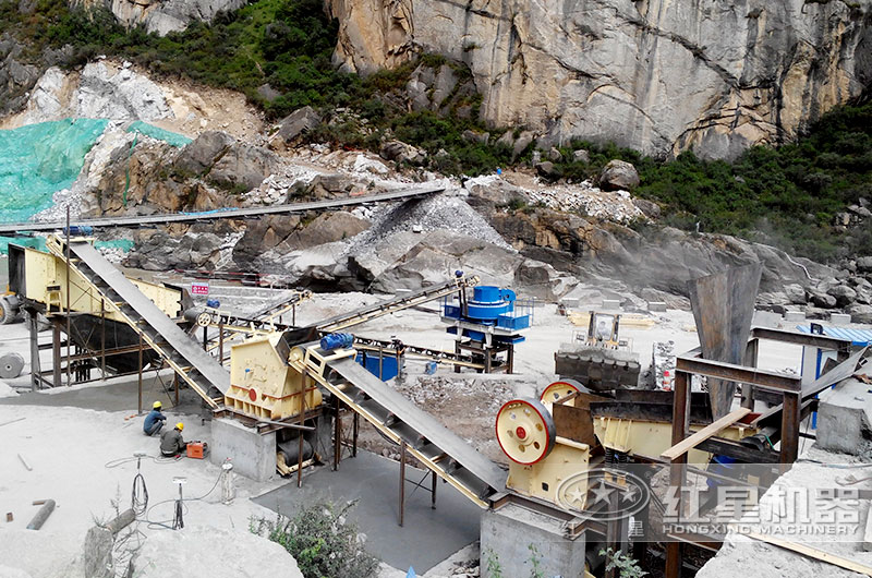 機(jī)制砂廠作業(yè)現(xiàn)場