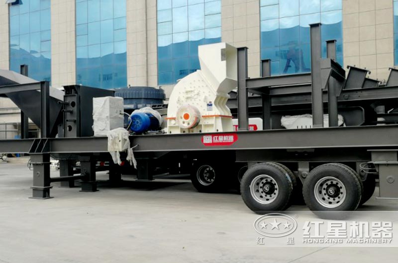 新型移動錘式破碎機