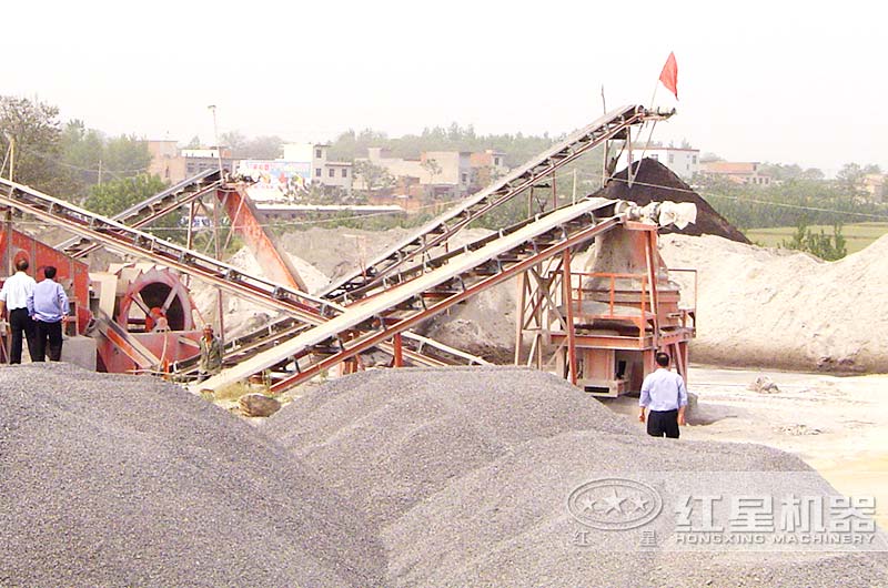 小型立軸破碎機(jī)作業(yè)現(xiàn)場 小型立軸破碎機(jī)作業(yè)現(xiàn)場