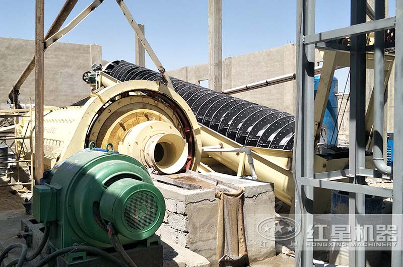 50公斤到一噸的小型球磨機(jī)作業(yè)現(xiàn)場(chǎng) 50公斤到一噸的小型球磨機(jī)作業(yè)現(xiàn)場(chǎng)