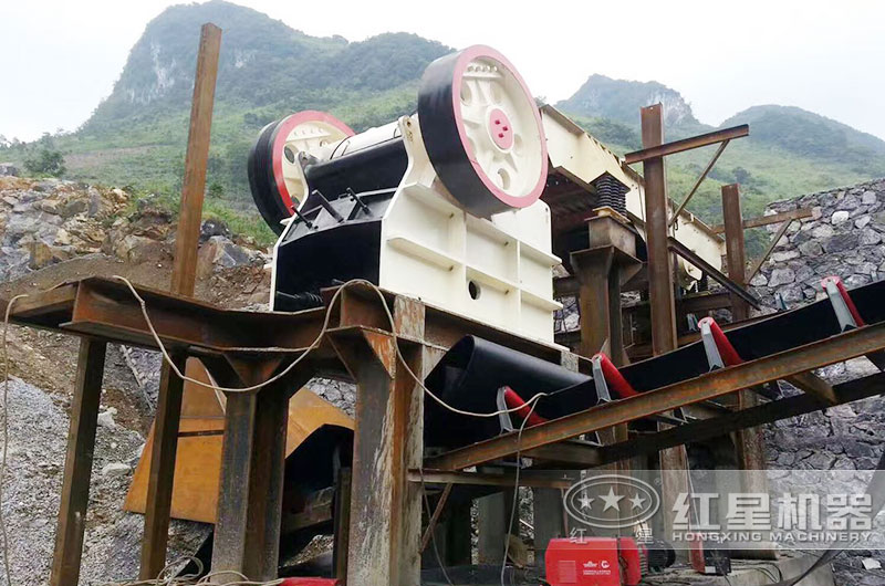 HD德版顎式破碎機現場實拍 HD德版顎式破碎機現場實拍