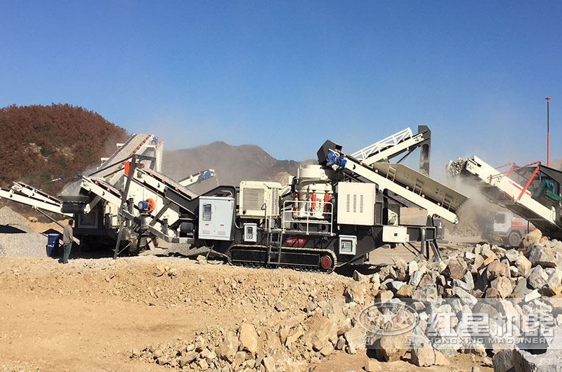 石頭破碎機作業(yè)現(xiàn)場 石頭破碎機作業(yè)現(xiàn)場