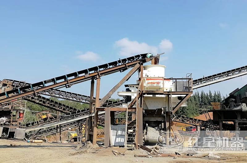 山東臨沂時(shí)產(chǎn)150噸制砂生產(chǎn)現(xiàn)場(chǎng) 山東臨沂時(shí)產(chǎn)150噸制砂生產(chǎn)現(xiàn)場(chǎng)