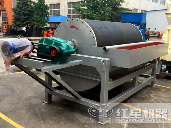 干式鐵粉磁選機(jī) 干式鐵粉磁選機(jī)