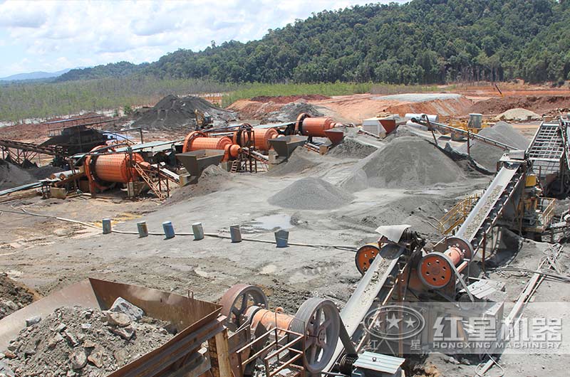 鋼球球磨機(jī)用戶現(xiàn)場(chǎng)