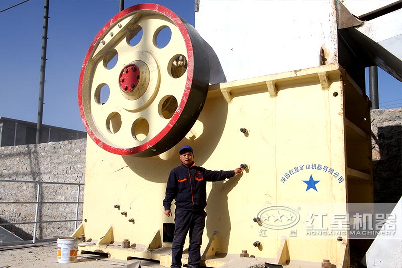 鄂破機(jī)作業(yè)現(xiàn)場