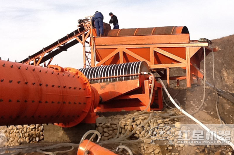 紅星干式鐵粉磁選機(jī)作業(yè)現(xiàn)場(chǎng) 紅星干式鐵粉磁選機(jī)作業(yè)現(xiàn)場(chǎng)