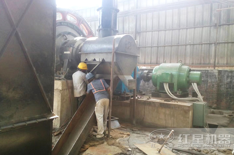 球磨機(jī)現(xiàn)場檢修維護(hù) 球磨機(jī)現(xiàn)場檢修維護(hù)