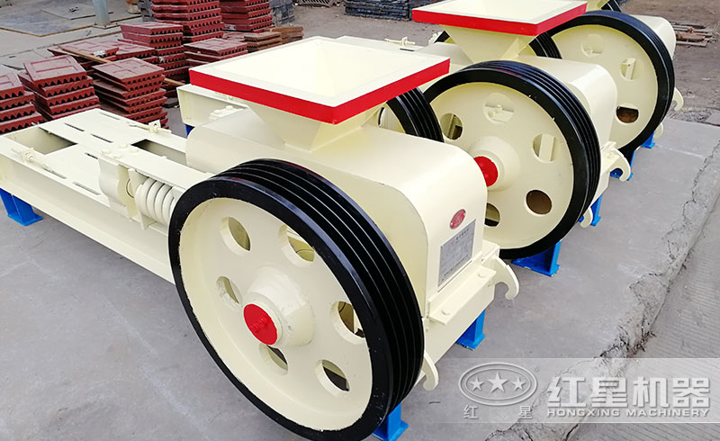 單輥輥式破碎機(jī) 單輥輥式破碎機(jī)