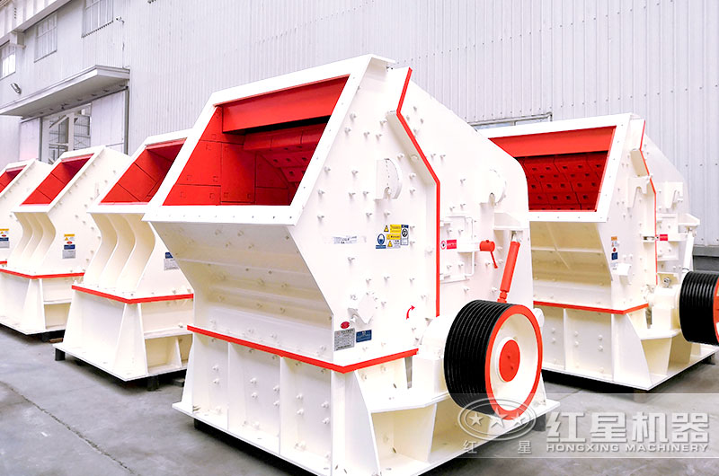 1214反擊破碎機(jī)車(chē)間實(shí)拍圖 1214反擊破碎機(jī)車(chē)間實(shí)拍圖