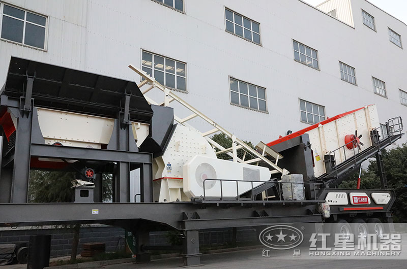 移動(dòng)式環(huán)錘式破碎機(jī) 移動(dòng)式環(huán)錘式破碎機(jī)