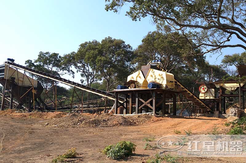 石頭破碎機(jī)生產(chǎn)現(xiàn)場 石頭破碎機(jī)生產(chǎn)現(xiàn)場