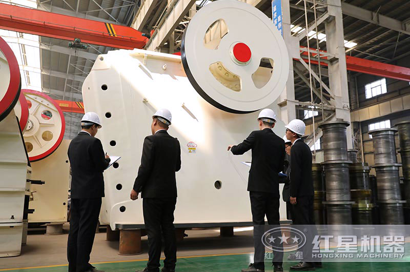 破石機(jī)生產(chǎn)車間