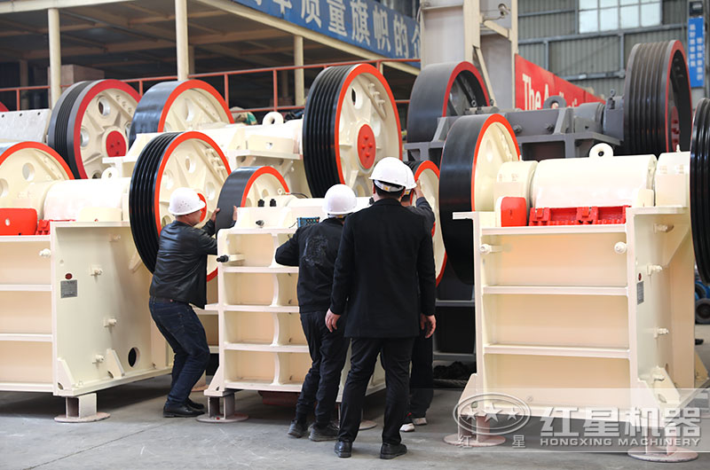 顎式破碎機(jī)