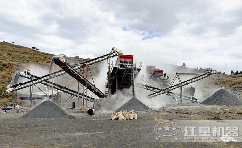 移動(dòng)煤炭破碎機(jī)生產(chǎn)現(xiàn)場 移動(dòng)煤炭破碎機(jī)生產(chǎn)現(xiàn)場