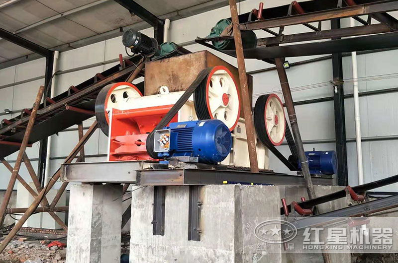 250×1000破碎機(jī)工作現(xiàn)場(chǎng)圖片