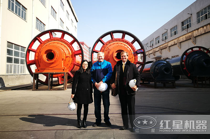 客戶來(lái)廠考察設(shè)備 客戶來(lái)廠考察設(shè)備