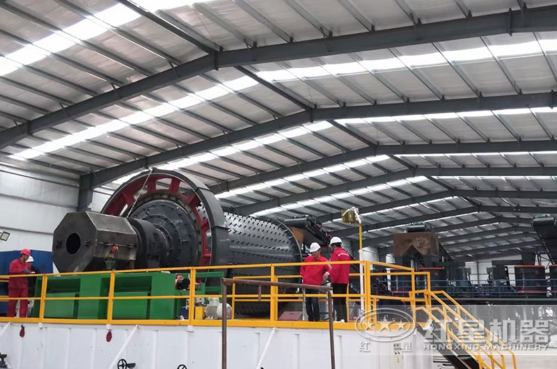 20噸球磨機工作現(xiàn)場